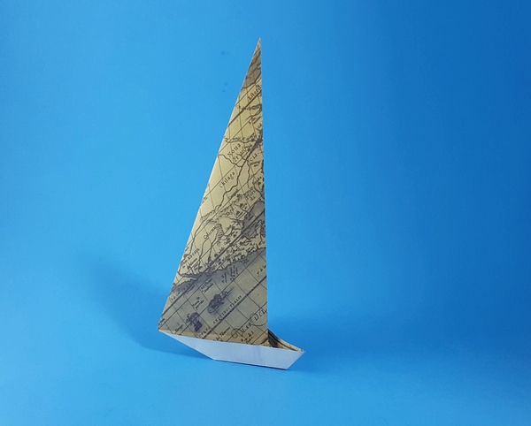 Origami Yacht by Traditional folded by Gilad Aharoni