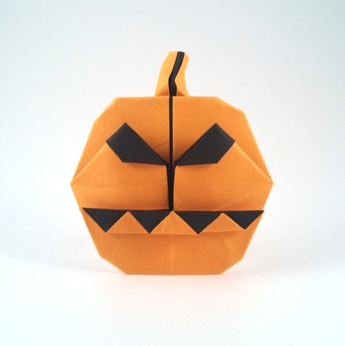 Origami Jack-o'-lantern by Edwin Steele folded by Gilad Aharoni