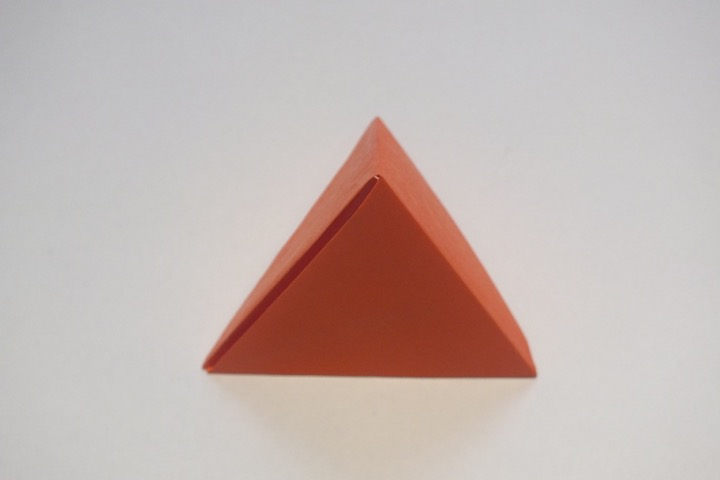 Origami Tetrahedron by John Montroll on giladorigami.com