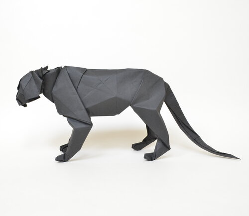 Origami Panther by Joseph Hwang on giladorigami.com