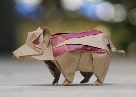 Origami Wild boar piglet by Kyohei Katsuta on giladorigami.com