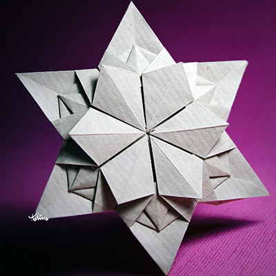 Origami Slavko star by Natalia Guzowska on giladorigami.com