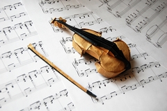 Origami Violin by Gen Hagiwara on giladorigami.com