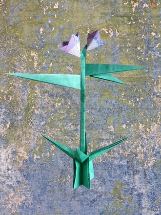 Origami Fritillaria by Nilva Pillan on giladorigami.com