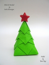 Origami Christams tree by Carlos Bocanegra on giladorigami.com