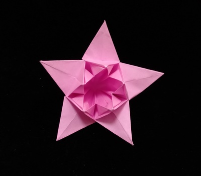 Origami 3D star by Martha Mitchen on giladorigami.com