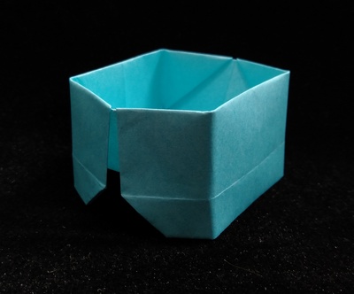 Origami Case with false bottom by Kawate Ayako on giladorigami.com