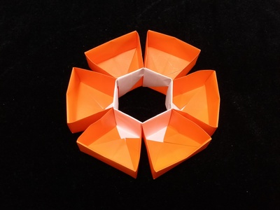 Origami Chrysanthemum-shaped receptacle by Kawate Ayako on giladorigami.com