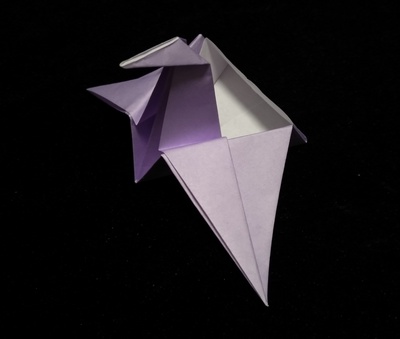 Origami Crane-shaped receptacle by Kawate Ayako on giladorigami.com