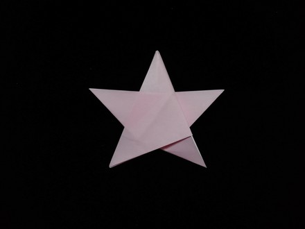 Origami Double-sided star by Fujimoto Yuko on giladorigami.com