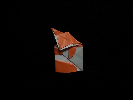 Origami Fox sign holder by Wei Lin Chen on giladorigami.com