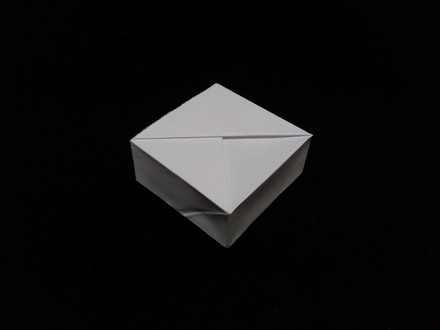 Origami Gift box by Aoyagi Shoko on giladorigami.com