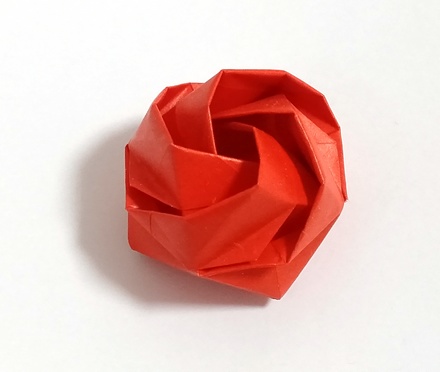 Origami Rose container by Matsui Erika on giladorigami.com