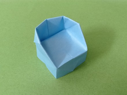 Origami Sofa by Ishibashi Minako on giladorigami.com