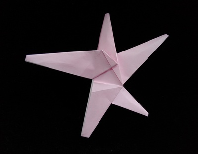 Origami Starfish by Ryan MacDonell (Cupcake) on giladorigami.com